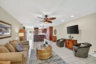 300 Cape Cod Cir, Lake Worth, FL 33467 - Photo 16
