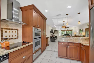 300 Cape Cod Circle, Lake Worth, FL 33467 - Photo 6