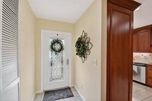 300 Cape Cod Cir, Lake Worth, FL 33467 - Photo 2