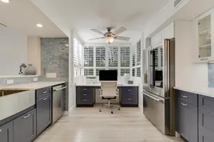515 Bay Colony Dr N, Juno Beach, FL 33408 - Photo 8