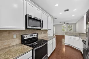 1126 Dakota Dr, Jupiter, FL 33458 - Photo 12