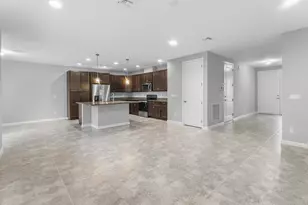 16474 Helix Ct, The Acreage, FL 33470 - Photo 10
