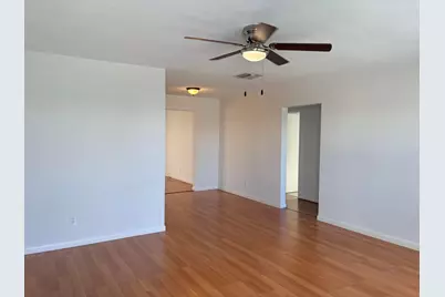 1009 SW 3rd Way, Boynton Beach, FL 33426 - Photo 4