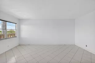 4059 Guildford D, Boca Raton, FL 33434 - Photo 10