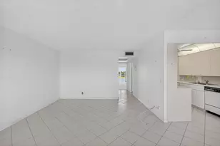 4059 Guildford D, Boca Raton, FL 33434 - Photo 4