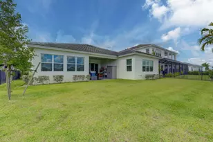 13530 Spruce Pne Dr, The Acreage, FL 33470 - Photo 32
