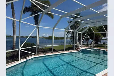 1501 NW 180th Way, Pembroke Pines, FL 33029 - Photo 4