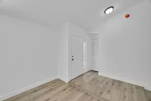 2582 SW McDonald St, Port Saint Lucie, FL 34953 - Photo 6