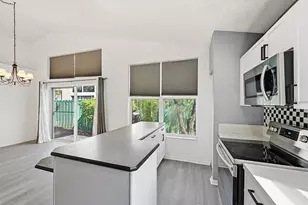 1852 Capeside Cir, Wellington, FL 33414 - Photo 14