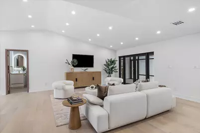2413 NW 26th Street, Boca Raton, FL 33431 - Photo 8