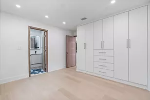 2413 NW 26th St, Boca Raton, FL 33431 - Photo 48