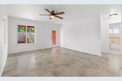736 NE 36th Street, Oakland Park, FL 33334 - Photo 6
