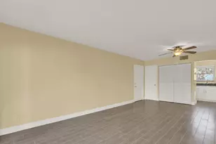 201 Lake Frances Dr, West Palm Beach, FL 33411 - Photo 12
