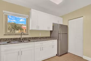 201 Lake Frances Dr, West Palm Beach, FL 33411 - Photo 8
