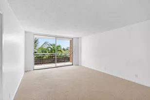 555 NW 4 Ave, Boca Raton, FL 33432 - Photo 4