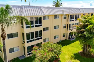 12 Colonial Club Dr, Boynton Beach, FL 33435 - Photo 40