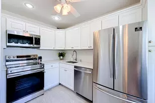 12 Colonial Club Dr, Boynton Beach, FL 33435 - Photo 12