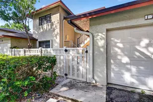 3951 NE 19th Rd, Pompano Beach, FL 33064 - Photo 2