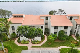 2570 NW Seagrass Dr, Palm City, FL 34990 - Photo 6