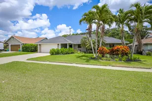 542 Indigo Ave, Wellington, FL 33414 - Photo 2