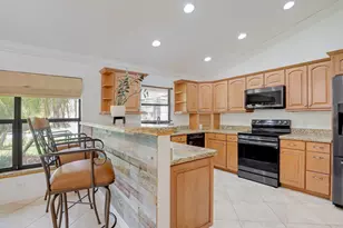 542 Indigo Ave, Wellington, FL 33414 - Photo 10