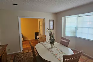 11453 Lakeview Dr, Coral Springs, FL 33071 - Photo 10