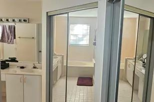 11453 Lakeview Dr, Coral Springs, FL 33071 - Photo 26