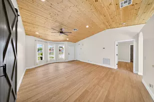 521 SW Halifax Ave, Port Saint Lucie, FL 34953 - Photo 10