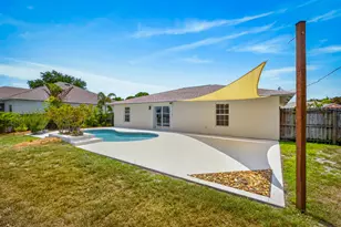 521 SW Halifax Ave, Port Saint Lucie, FL 34953 - Photo 30