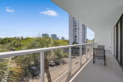 3701 N Country Club Drive #404, Aventura, FL 33180 - Photo 6