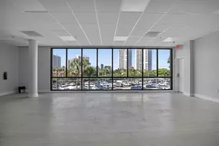 3701 N Country Club Dr, Aventura, FL 33180 - Photo 34