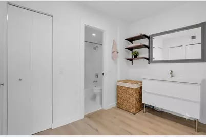 3701 N Country Club Drive #404, Aventura, FL 33180 - Photo 16