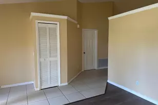 2426 SE Addison St, Port Saint Lucie, FL 34984 - Photo 14