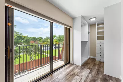 2818 Waterford Drive N, Deerfield Beach, FL 33442 - Photo 22