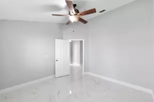 17646 SW 10th St, Pembroke Pines, FL 33029 - Photo 10