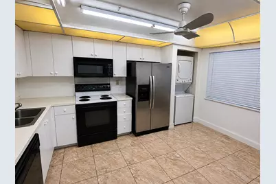 1000 Colony Point Circle #315, Pembroke Pines, FL 33026 - Photo 1