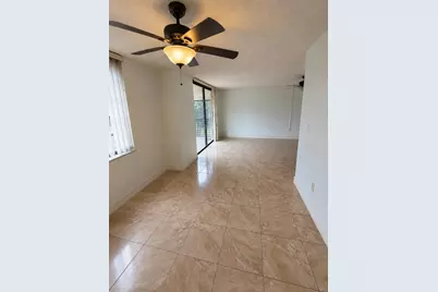 1000 Colony Point Circle #315, Pembroke Pines, FL 33026 - Photo 6