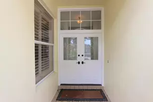 117 Hampton Cir, Jupiter, FL 33458 - Photo 2