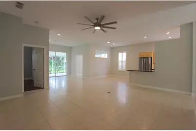 117 Hampton Circle, Jupiter, FL 33458 - Photo 4