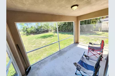 842 SE Walters Terrace, Port Saint Lucie, FL 34983 - Photo 4