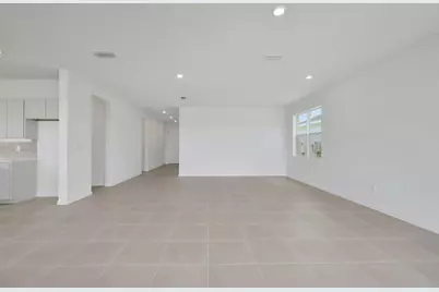 10717 NW Suncrest Lp, Port Saint Lucie, FL 34987 - Photo 18