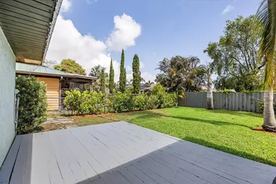 687 NE Maranta Terrado, Jensen Beach, FL 34957 - Photo 30
