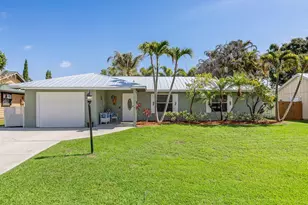 687 NE Maranta Terrado, Jensen Beach, FL 34957 - Photo 4