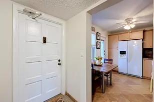 4270 NW 40th St, Lauderdale Lakes, FL 33319 - Photo 10