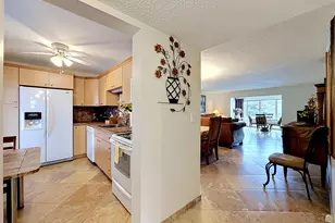 4270 NW 40th St, Lauderdale Lakes, FL 33319 - Photo 10