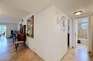 4270 NW 40th St, Lauderdale Lakes, FL 33319 - Photo 18