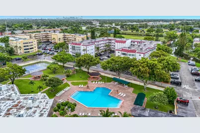 4270 NW 40th Street #401, Lauderdale Lakes, FL 33319 - Photo 54
