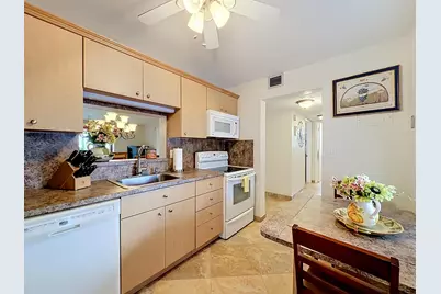 4270 NW 40th Street #401, Lauderdale Lakes, FL 33319 - Photo 16