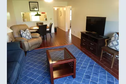 4598 Lucerne Lakes Boulevard E #101, Lake Worth, FL 33467 - Photo 8