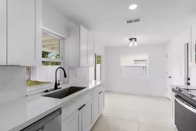22171 SW 62nd Avenue, Boca Raton, FL 33428 - Photo 6